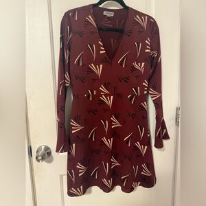 Chelsea28 Nordstrom Burgundy Retro Print Bell Sleeve Mini Dress Size S